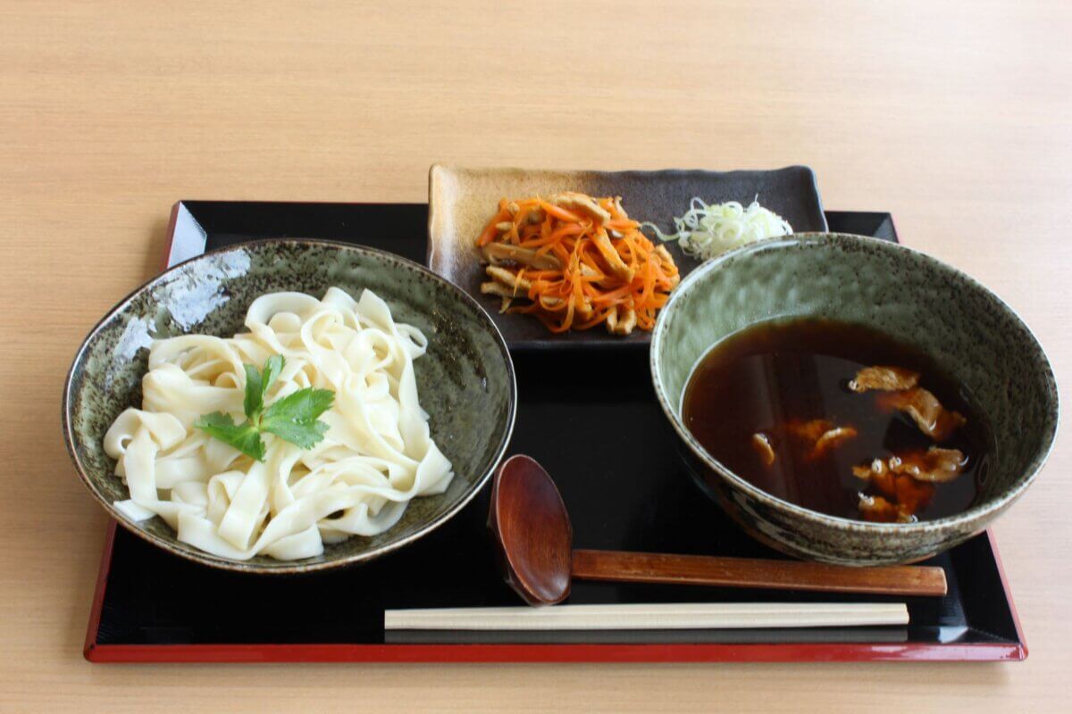 冷やし麺はじまりました